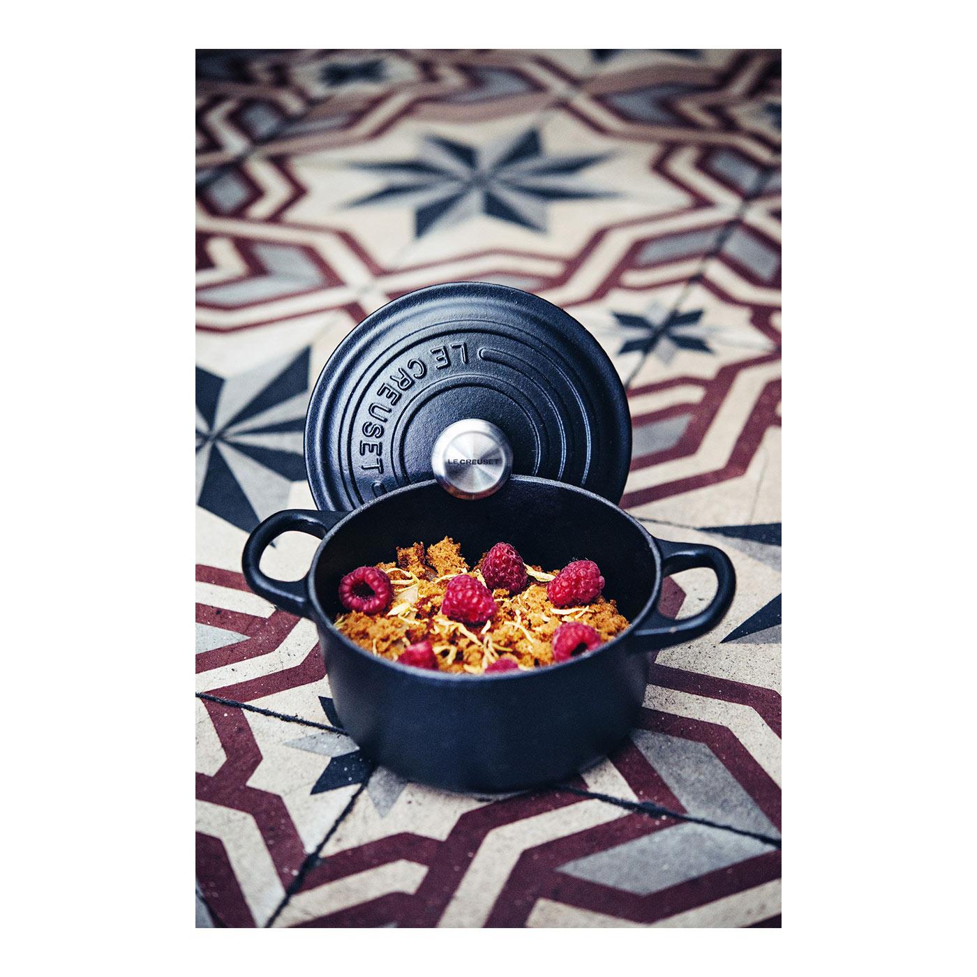 LE CREUSET Gusseisen-Bräter 24 cm schwarz-image-1