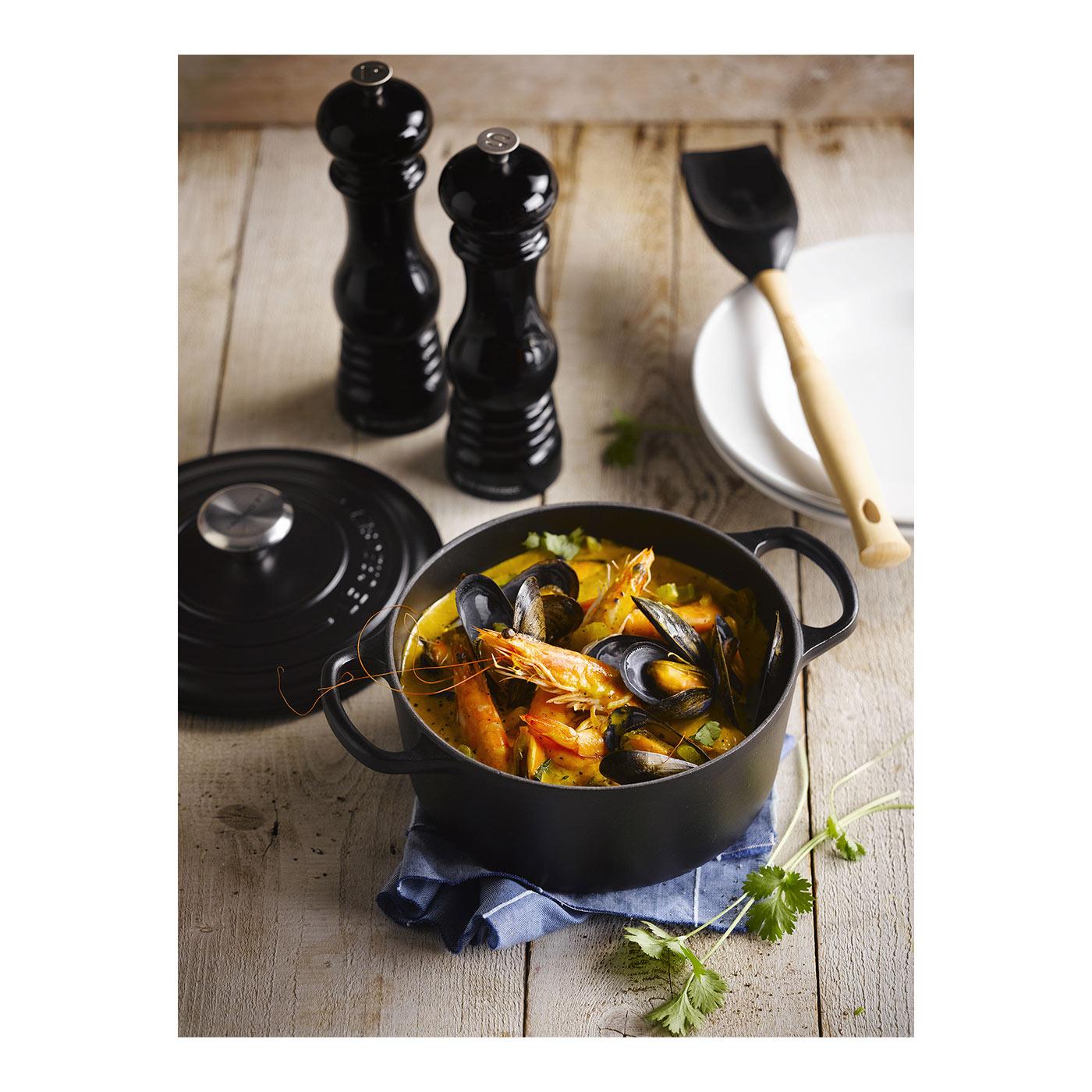 LE CREUSET Gusseisen-Bräter 24 cm schwarz-image-2